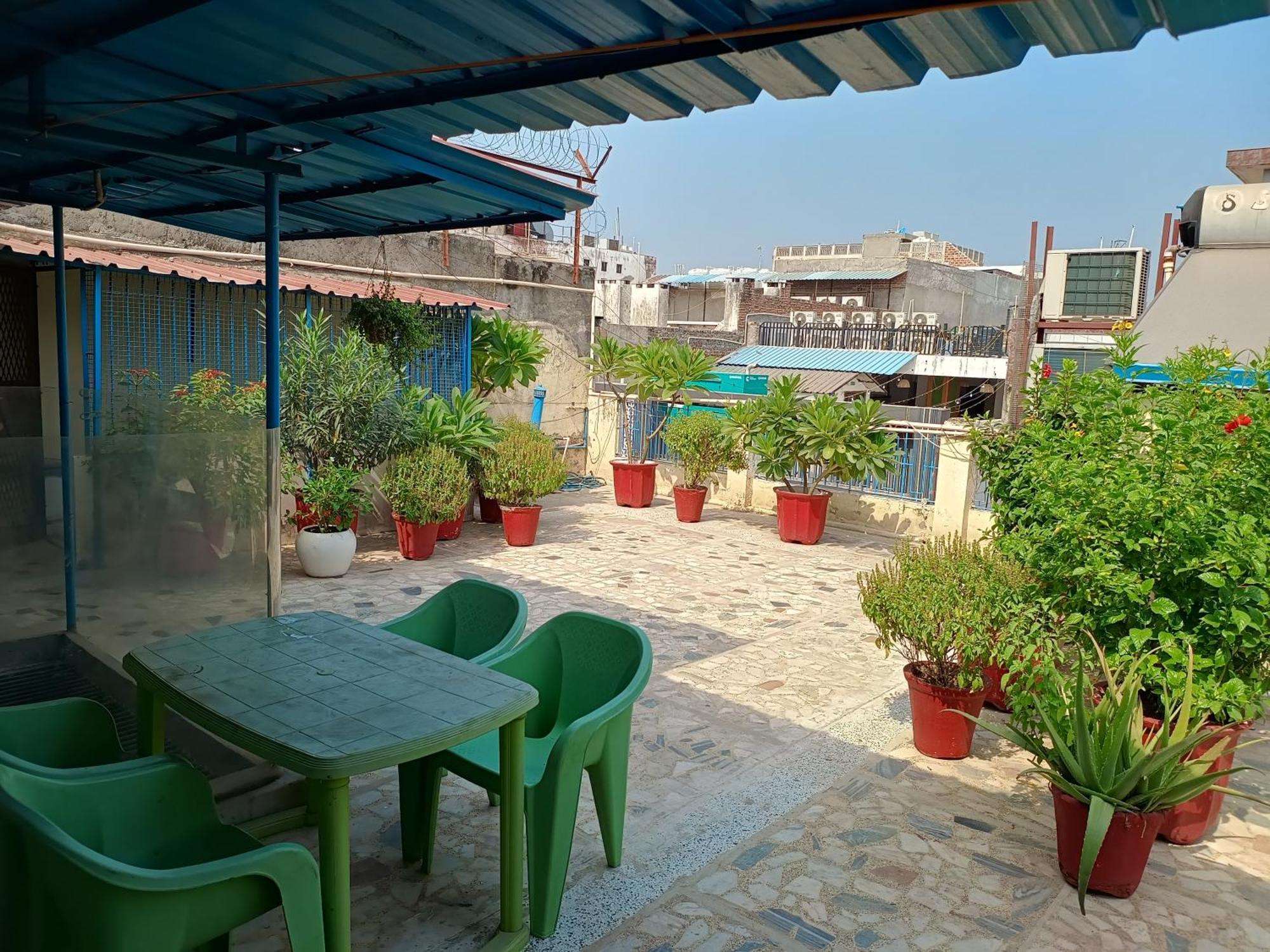 Hotel Majors Den New Delhi Exteriör bild