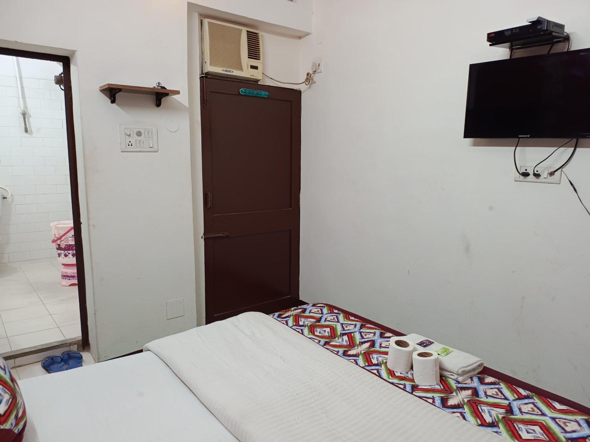 Hotel Majors Den New Delhi Exteriör bild