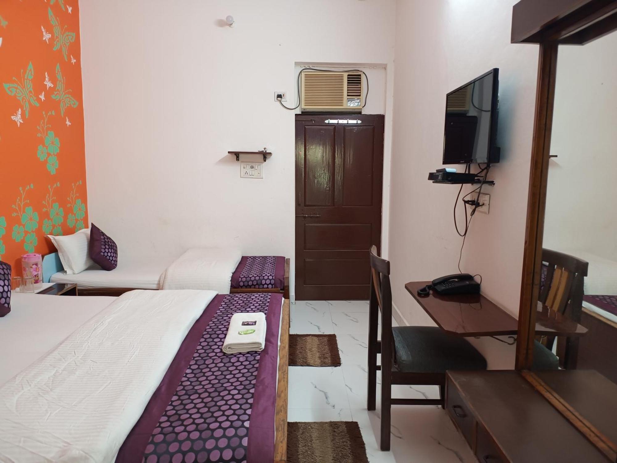 Hotel Majors Den New Delhi Exteriör bild